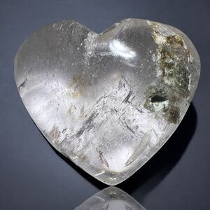 Garden Quartz Heart Carving‎ (2)